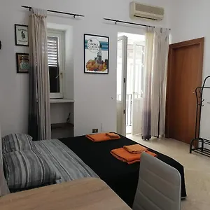 A Due Passi Appartament Maison d'hôtes